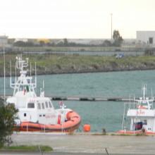 Oristano: quella barca approdata ad Is Arenas desta ipotesi inquietanti