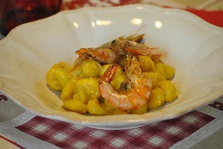 Gnocchi di kamut in crema di zucca e mazzancolle croccanti