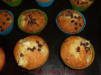 Muffins con Gocce di Cioccolato e Pera o Banana