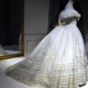 Moda in Italia, 150 Anni di Eleganza
