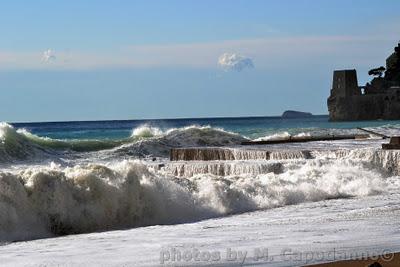 per le strade di Positano la Disney Parade ...