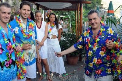 La Festa Hawaiana di Positano: le foto