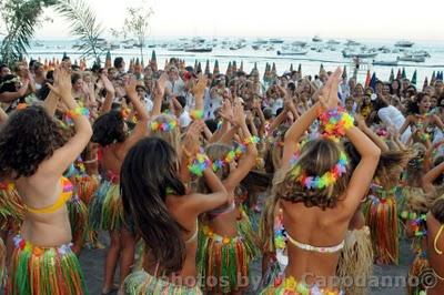 La Festa Hawaiana di Positano: le foto