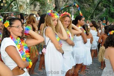 La Festa Hawaiana di Positano: le foto