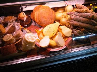4 Friends in Country