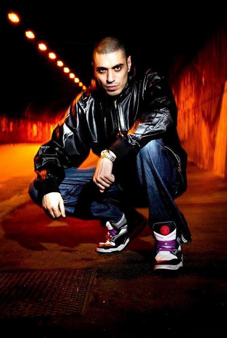 Marracash - Fino a qui tutto bene Marracash - Fino a qui tutto bene