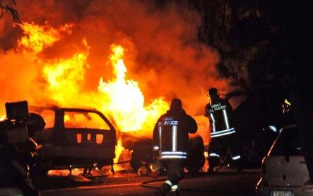 Auto incendiate da ultras dell'Atalanta