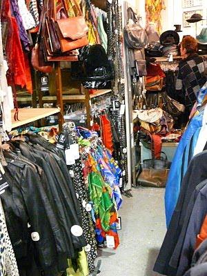 Guida semiseria all' acquisto dell'usato - Ultimate Guide To Thrift Shopping