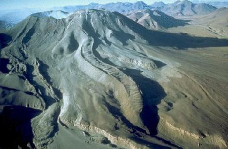 ALLERTA PER IL VULCANO LASCAR