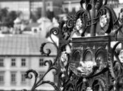 Praga: piccola guida viaggiatori esigenti. città, bellezze insidie.
