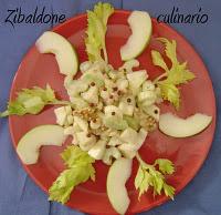 Insalata di sedano bianco, mela verde e noci