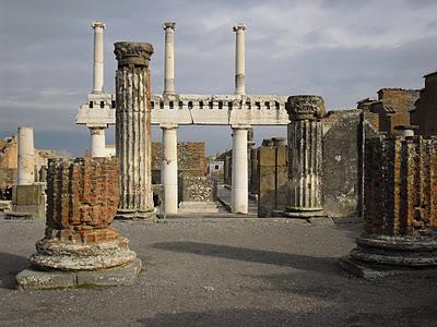 3. Pompei The Opera, il crollo e la speranza