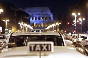 Taxi e bus in “mezzo” ai rischi