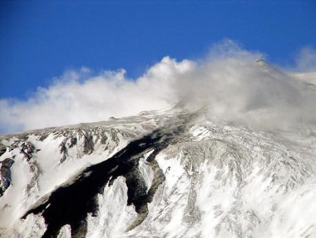 LA COLATA LAVICA SOLIDIFICATA DELL'ETNA