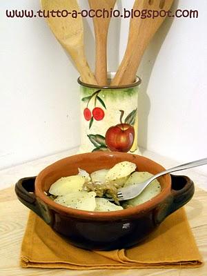 WHB #315 - Spezzatino di maiale e verze in cocotte con coperta di patate