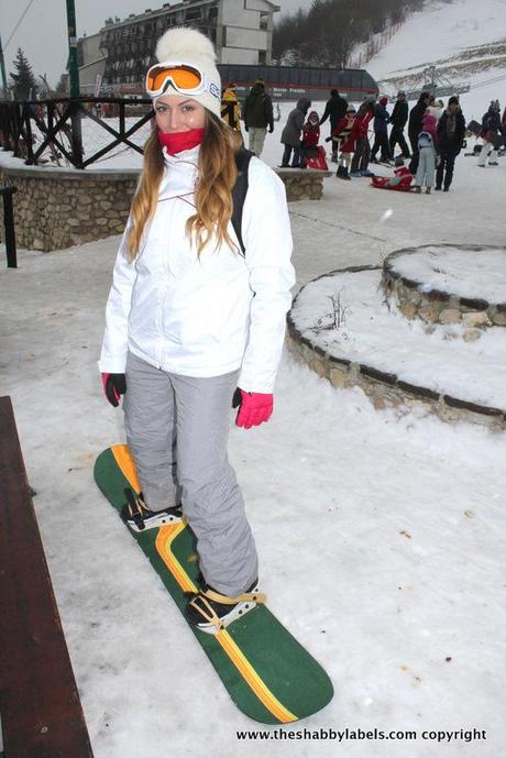 Fashion blogger on the snow(board)