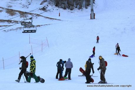 Fashion blogger on the snow(board)