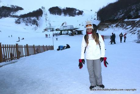 Fashion blogger on the snow(board)