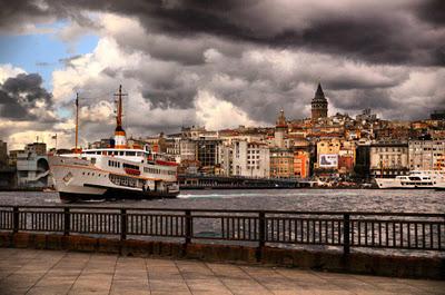 Haiku sul mare d'inverno a Istanbul