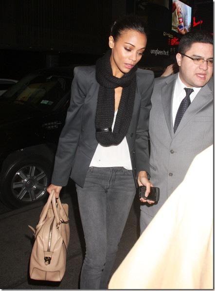 10-Zoe Saldana style fashion