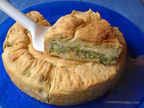 Torta salata con broccoli e salmone affumicato