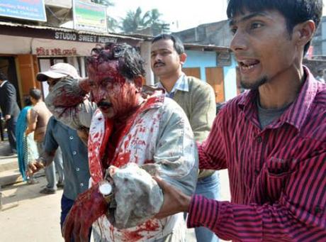 Leopardo in un quartiere di una città dell'India assalta i passanti, ne uccide uno e ne ferisce altri quattro. Catturato