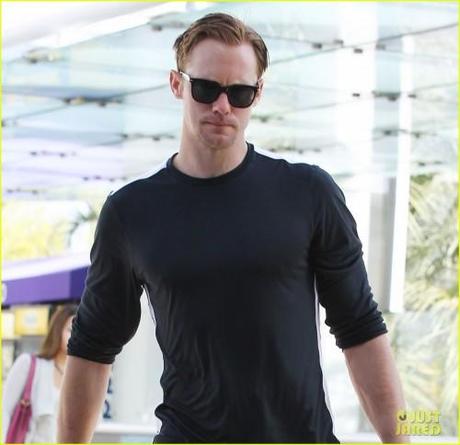 alexander-skarsgard-equinox-workout-02.jpg