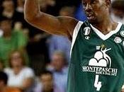 Basket, Cade Milano, Siena sola vetta