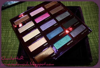 Urban Decay MakeUp Collection : 15th anniversary palette