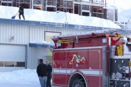 alaska 5 metri neve 450x300 Emergenza Alaska: 5 Metri di Neve