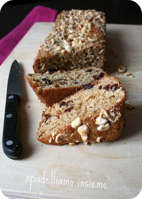 PLUMCAKE ALLO YOGURT CON MIRTILLI E SENZA BURRO, PER UNA PARTENZA DOLCE E LIGHT!