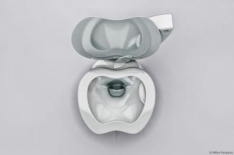 Apple ispira, iPoo Toilet!