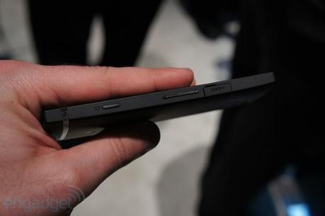 Sony Xperia S | Foto e Caratteristiche Tecniche [CES 2012]