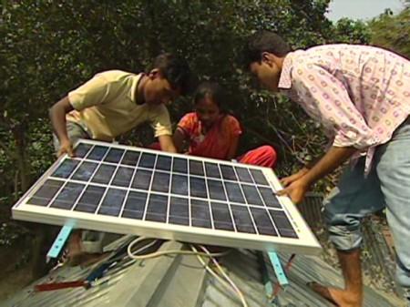 sidner.bangladesh.solar .power .cnn .640x480 450x337 Bangladesh, energia pulita a milioni di persone