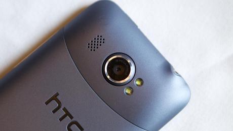 Fotocamera o Smartphone, il meglio è HTC Titan2, 16 Megapixel e un 4.7″
