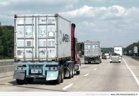 Camion_trasporti_rifiuti_di_napoli