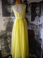 WE love VINTAGE yellow!