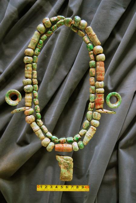 Ritrovata un'antica collana in Guatemala
