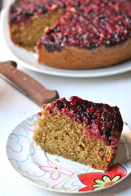 Mixed Berries Matcha Cake...una torta sotto sopra!