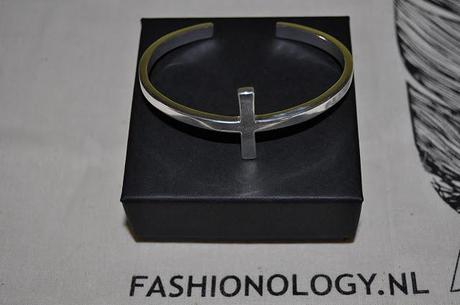 FASHIONOLOGY Bracelet