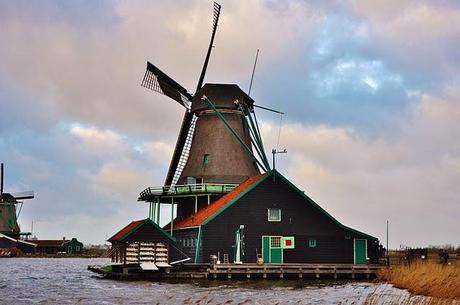 THE LAND OF WINDMILLS: Il Paese dei Mulini