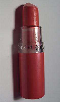 Review - Essence lipsticks 55 and 12