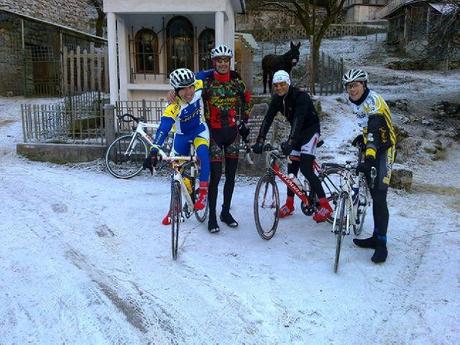 Giro del LAGO di CORLO ( La ROCCA di Arsie' )