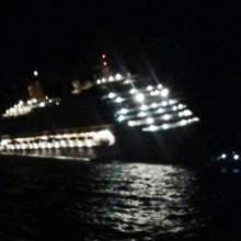 Costa Concordia: i naufraghi raccontano. Almeno 70 i dispersi. A bordo andava di scena un reality per parrucchieri