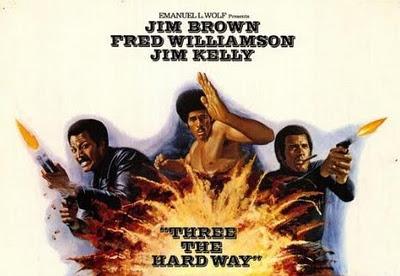 Three the Hard Way - Dinamite, Agguato, Pistola