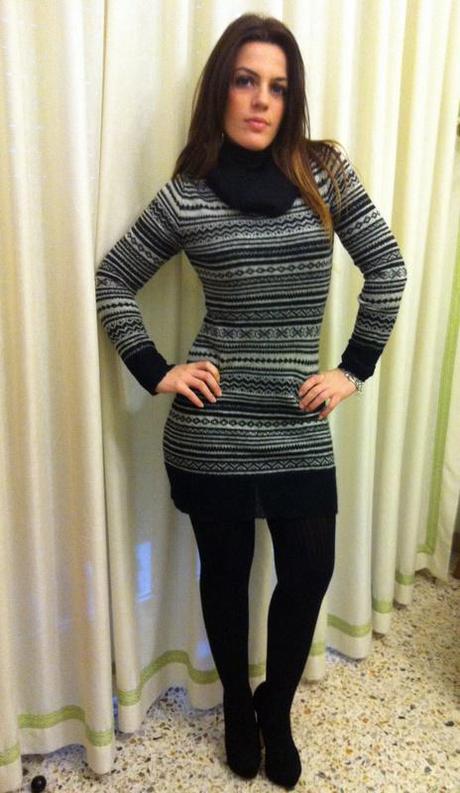 Jacquard and neon details