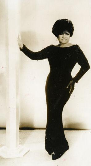 Ruth Fernández (1919-2012)