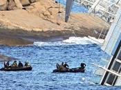 Naufragio Concordia: "Stop alle ricerche,la nave muove"