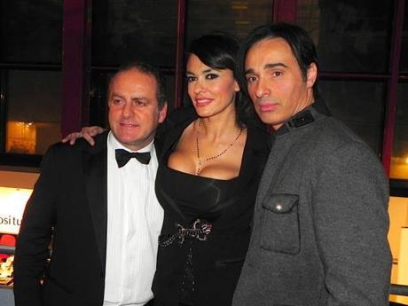 GIANNI MOLARO, PASCAL VICEDOMINI CON MARIAGRAZIA CUCINOTTA