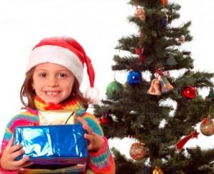 regali natale bambina albero